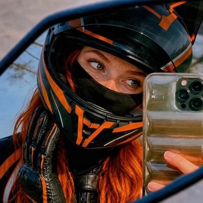 Moto_Lola_'s profile picture