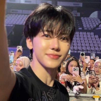 ִ's profile picture