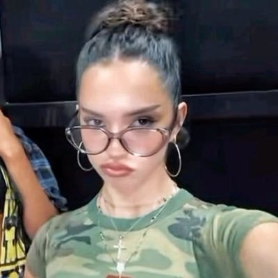 becs's profile picture