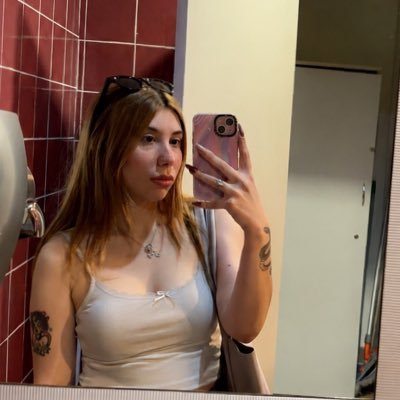 simpforlipa's profile picture