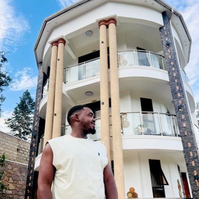 Stònz Emmå 🐐🇺🇬's profile picture