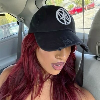 lia 🎧's profile picture
