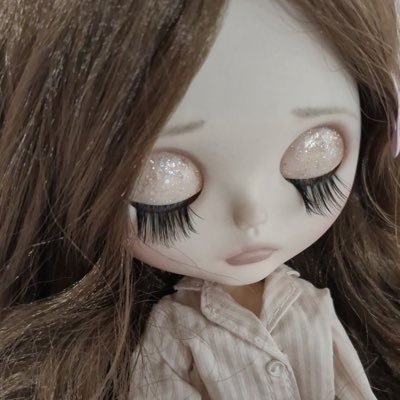 livy ꕤ is seeing ari's profile picture