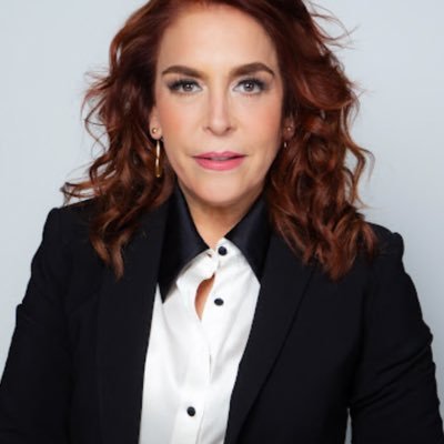 Fernanda Familiar's profile picture