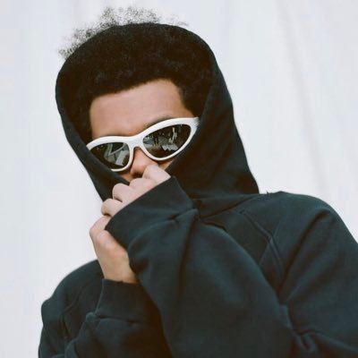 lonelyweeknds_'s profile picture