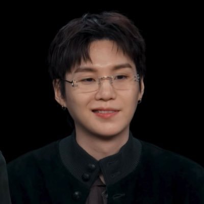 ⁷𝔟𝔯𝔦𝔫𝔦₇'s profile picture