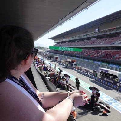Éponine⁴ ⁴³'s profile picture