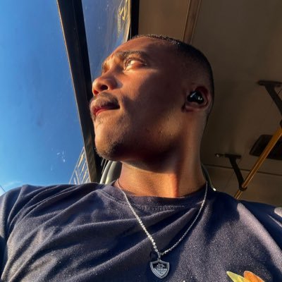 𝙒𝘼𝙇𝙇 𝙍𝙊𝙓𝙊ᶠᶠᶜ🇭🇺💜's profile picture