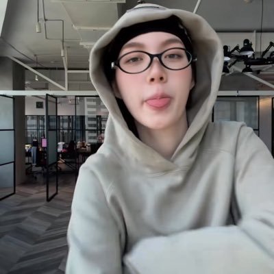 P. TYEON 🐰's profile picture