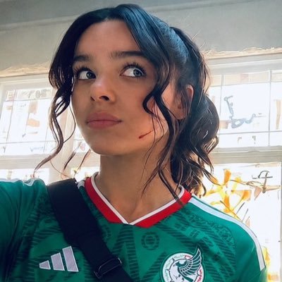 haileenated's profile picture