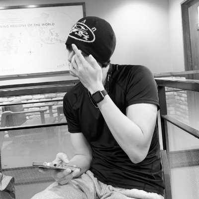 moonbaekidos's profile picture