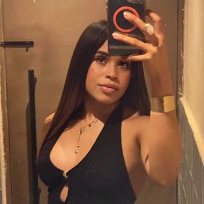 𝗧𝗿𝗮𝗶𝘀𝘆 🧜♀️'s profile picture