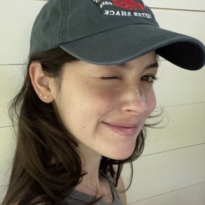 julesreadss's profile picture