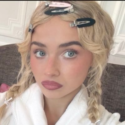 ri ☽⋆🐾⋆'s profile picture