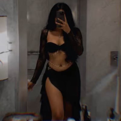 𐙚 பவளமல்லி's profile picture