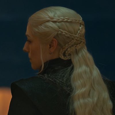 Tia ˖·˳. #knightcent's profile picture
