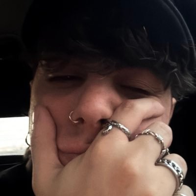 ManuuXO's profile picture