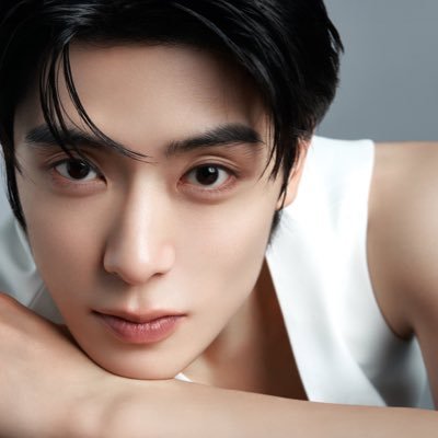 천재현's profile picture