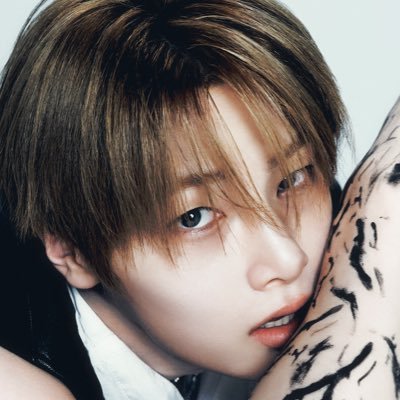 dennie & that‧˚ʚ🧑🏼🍳🍞ɞ˚‧'s profile picture
