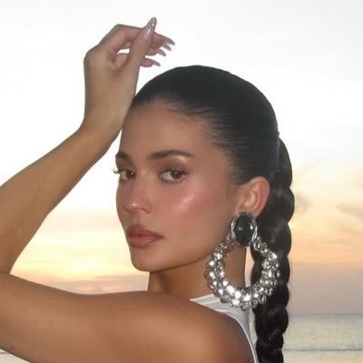 fefa's profile picture