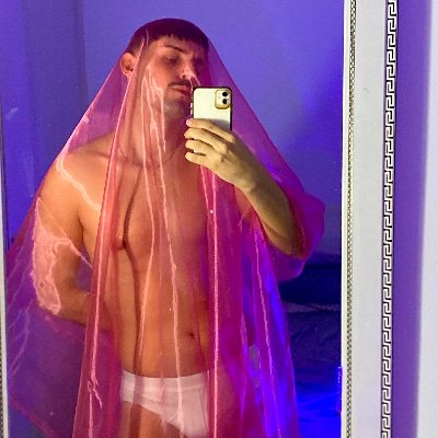 Dan is Confessing 🪩🪩's profile picture