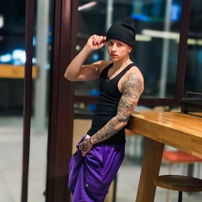laramxlbco's profile picture