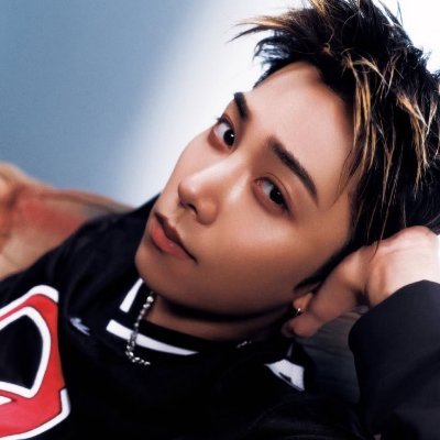 ⚡︎ 𝗇𝖺𝗓𝗎 ⌁ 🎸 ⛓️'s profile picture