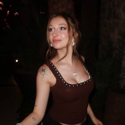 ℰ⭐️'s profile picture