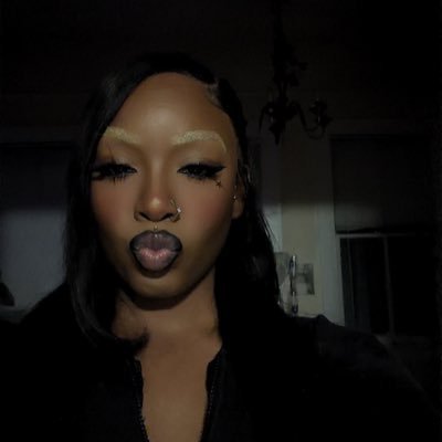 Slimantha Morningstar🔪🕷️'s profile picture