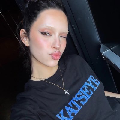 Sofi lvs Dani's profile picture