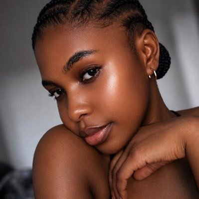 Dee🦋's profile picture