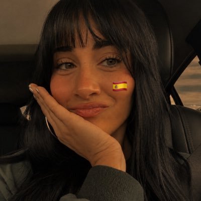 liama ackerman ☾ lvs lizzie young's profile picture