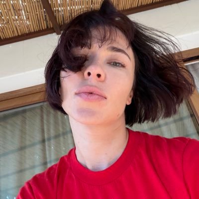 NinaKraviz's profile picture