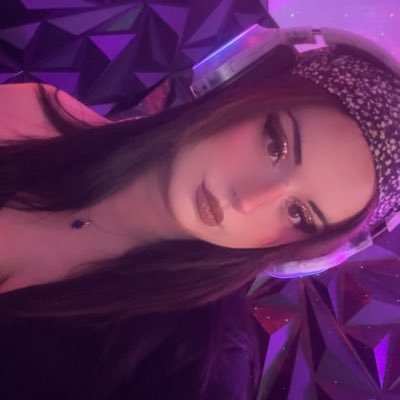 Iva 🍉 ➡️ Hiatus's profile picture