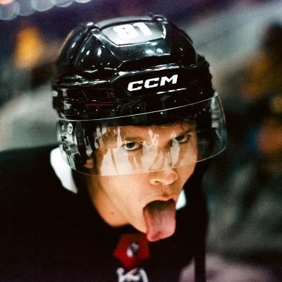 val's profile picture