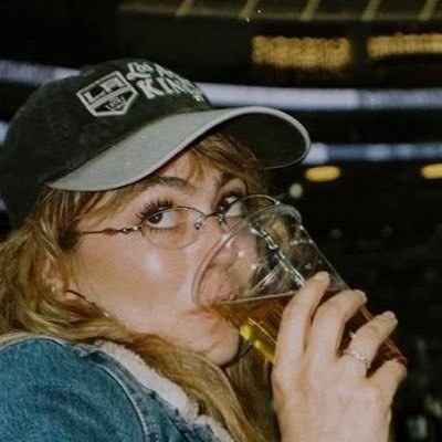 nina's profile picture