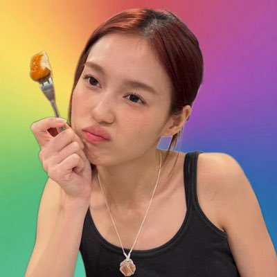 elle's profile picture