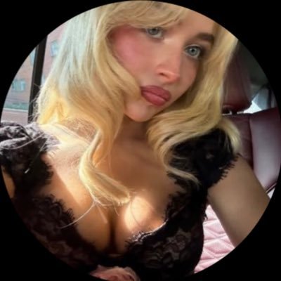 mia ᢉ𐭩's profile picture