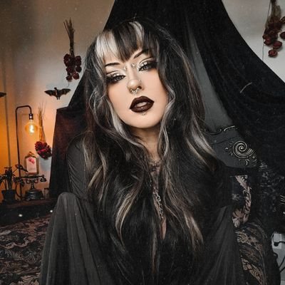 🦇 𝖑𝖎𝖈𝖍𝖑𝖎𝖓𝖌𝖘 | OF 🖤💋's profile picture