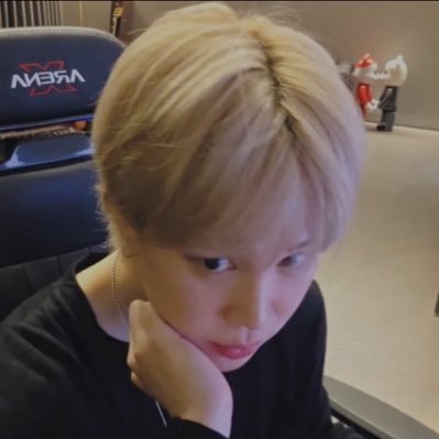 jminzt's profile picture