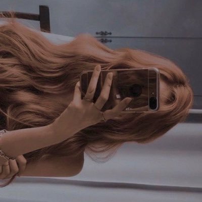 🦋's profile picture
