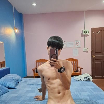 AB64219807's profile picture