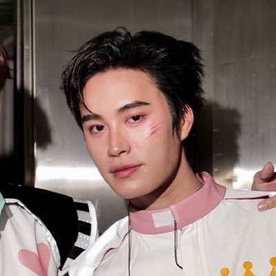 aewnstz's profile picture