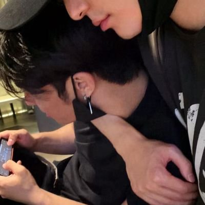 W.'s profile picture