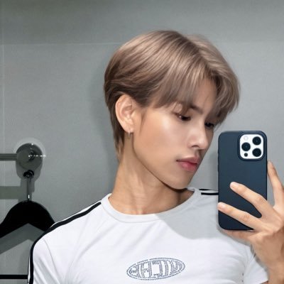 w98's profile picture