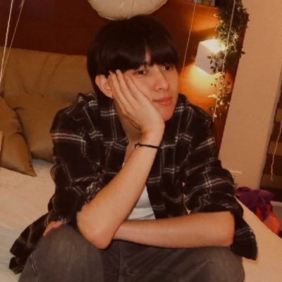 leds 🍂's profile picture