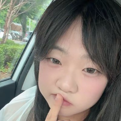 아름🖤's profile picture