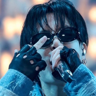 tony vió a bts's profile picture