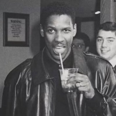 papiexploring's profile picture