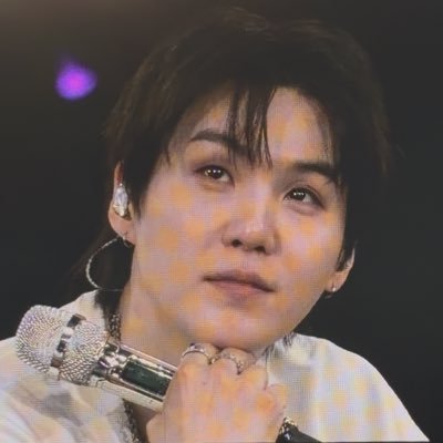 minooke⁷ saw lgo + dionysus's profile picture